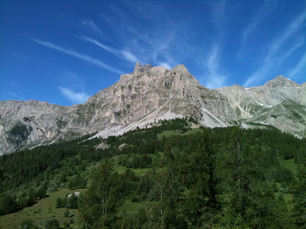 Gite Le Pelens Saint-Martin-dʼEntraunes Zewnętrze zdjęcie